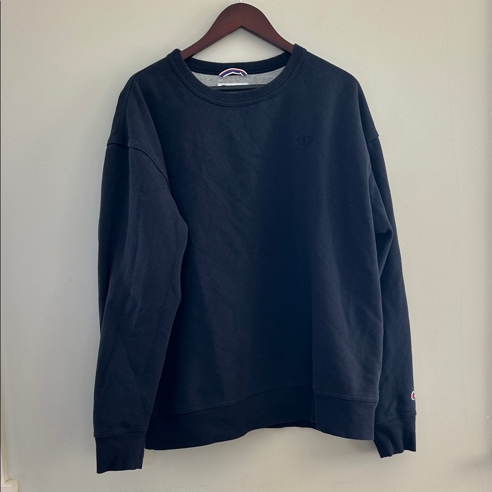 Champion Men's Classic Black Crewneck Sweater